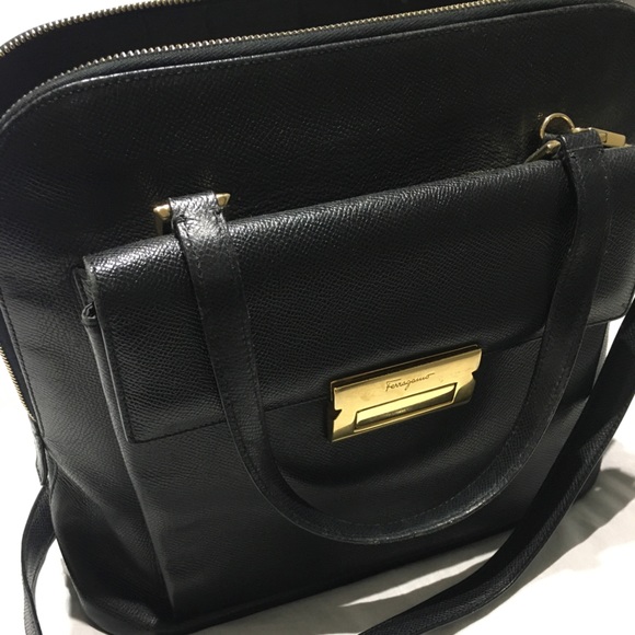 Authentic Salvatore Ferraggamo two way leather bag - Picture 2 of 6